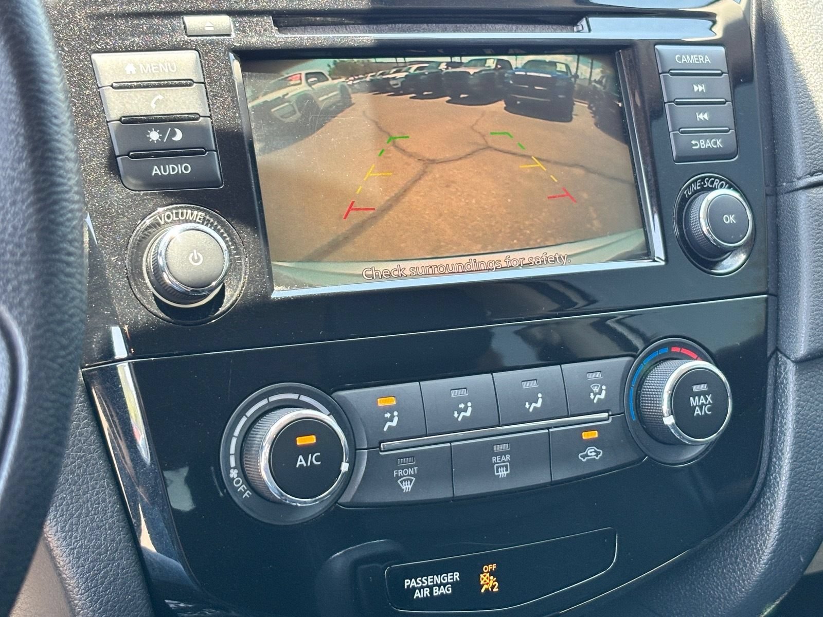 Used 2020 Nissan Rogue S FWD image 24