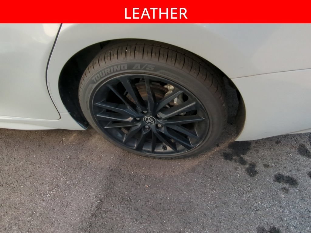 Used 2024 Toyota Camry XSE FWD image 5