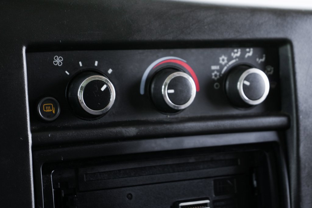 Used 2012 Chevrolet Express 2500 w/ Power Package image 28