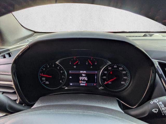 Used 2022 Chevrolet Equinox RS w/ Infotainment Package image 17