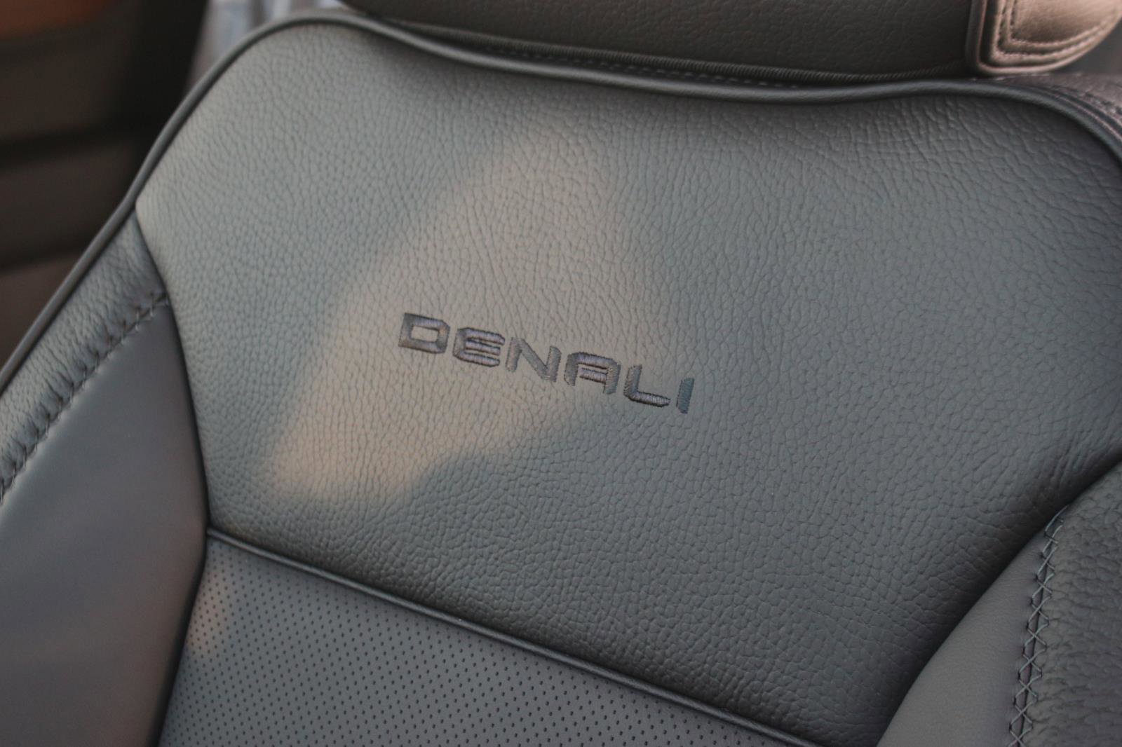 New 2026 GMC Yukon XL Denali w/ Sun & Power Step Package image 15