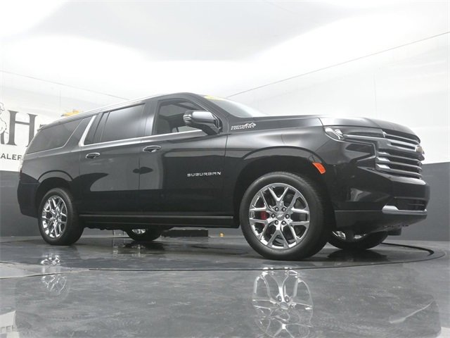 Certified 2024 Chevrolet Suburban High Country w/ Advanced Technology Package image 2