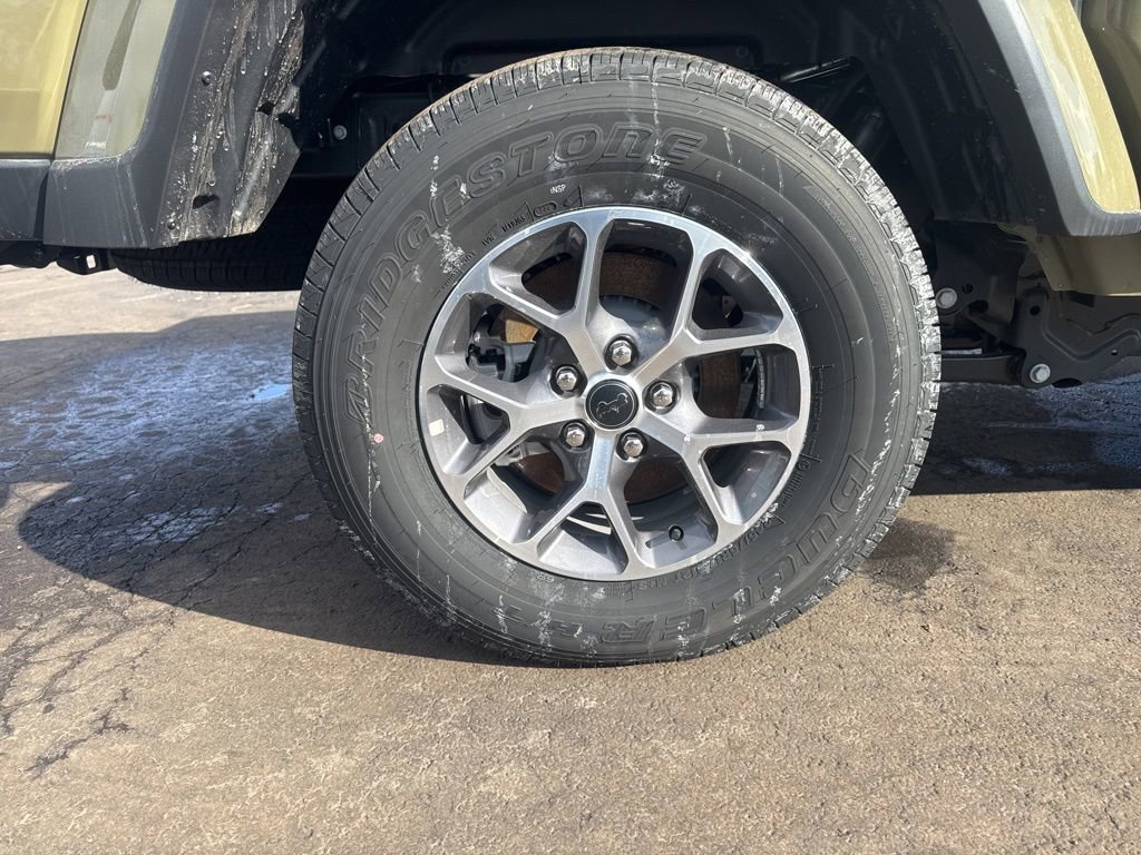 New 2025 Jeep Gladiator Sport image 16