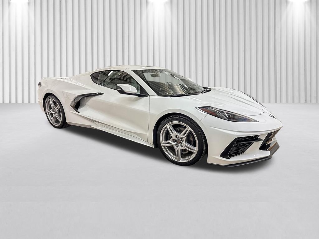 Used 2022 Chevrolet Corvette Stingray Preferred Cpe w/ Battery Protection Package RWD image 2