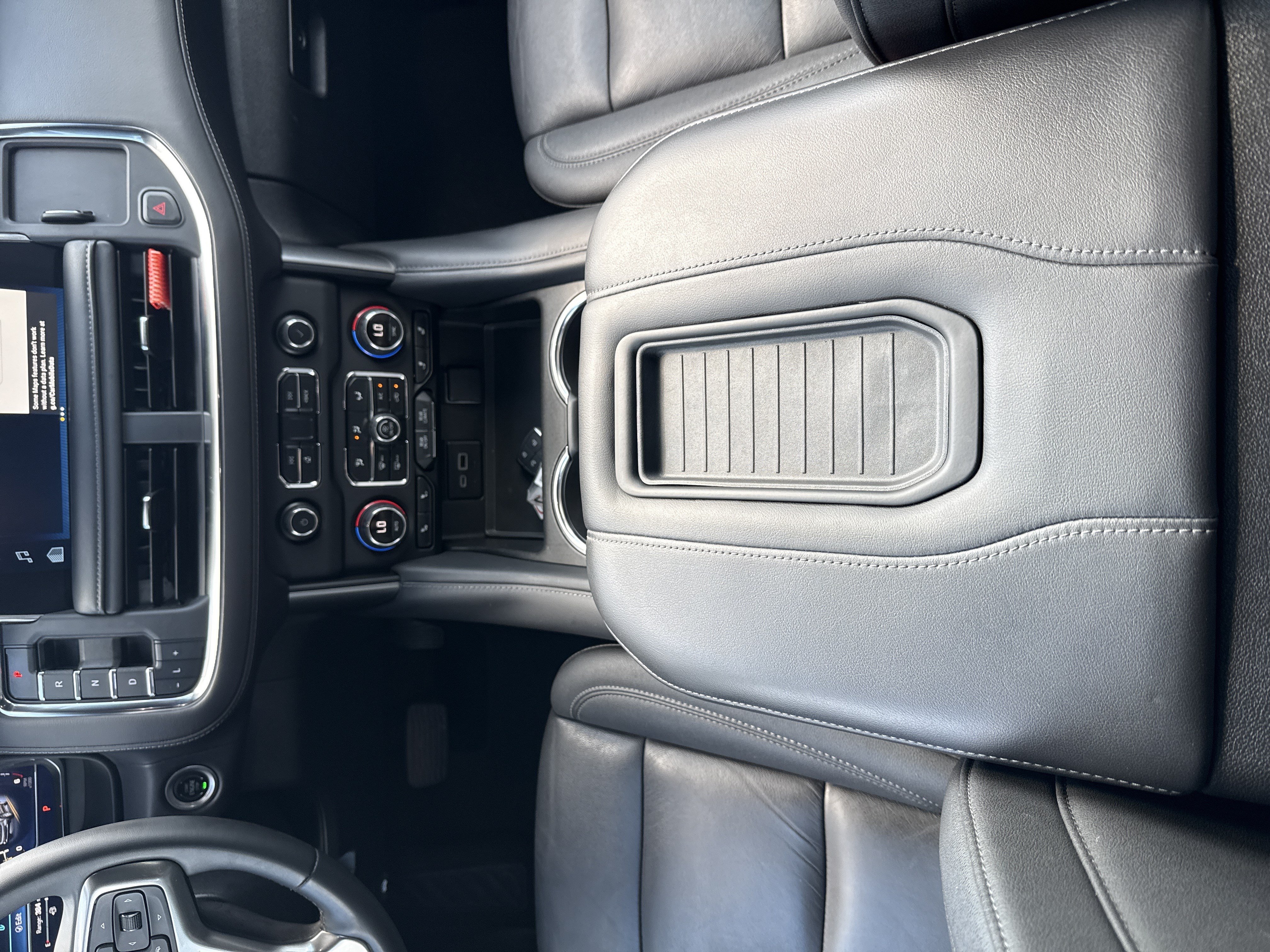 Used 2024 Chevrolet Suburban LT AWD/4WD image 33