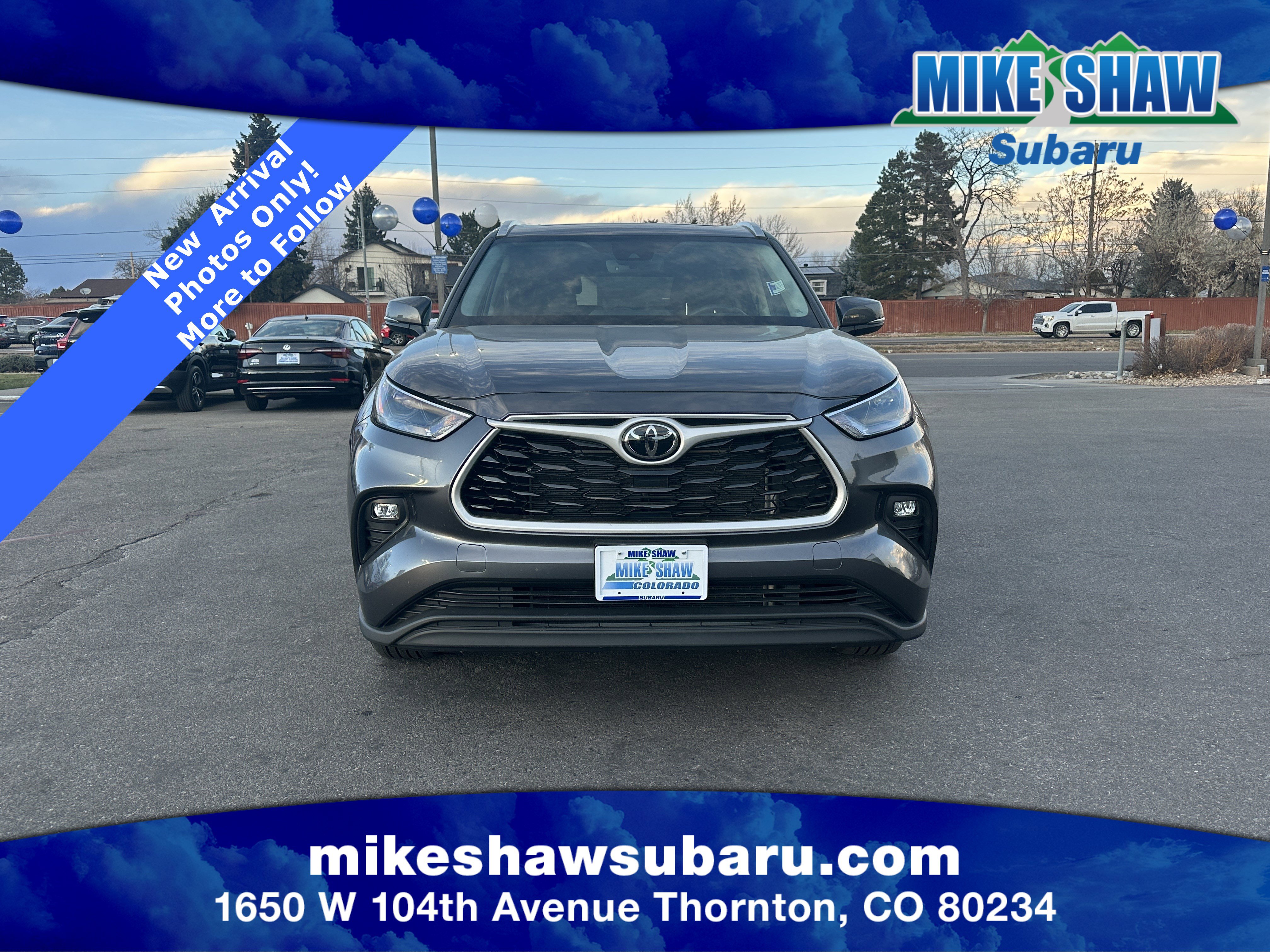 Used 2024 Toyota Highlander XLE image 2