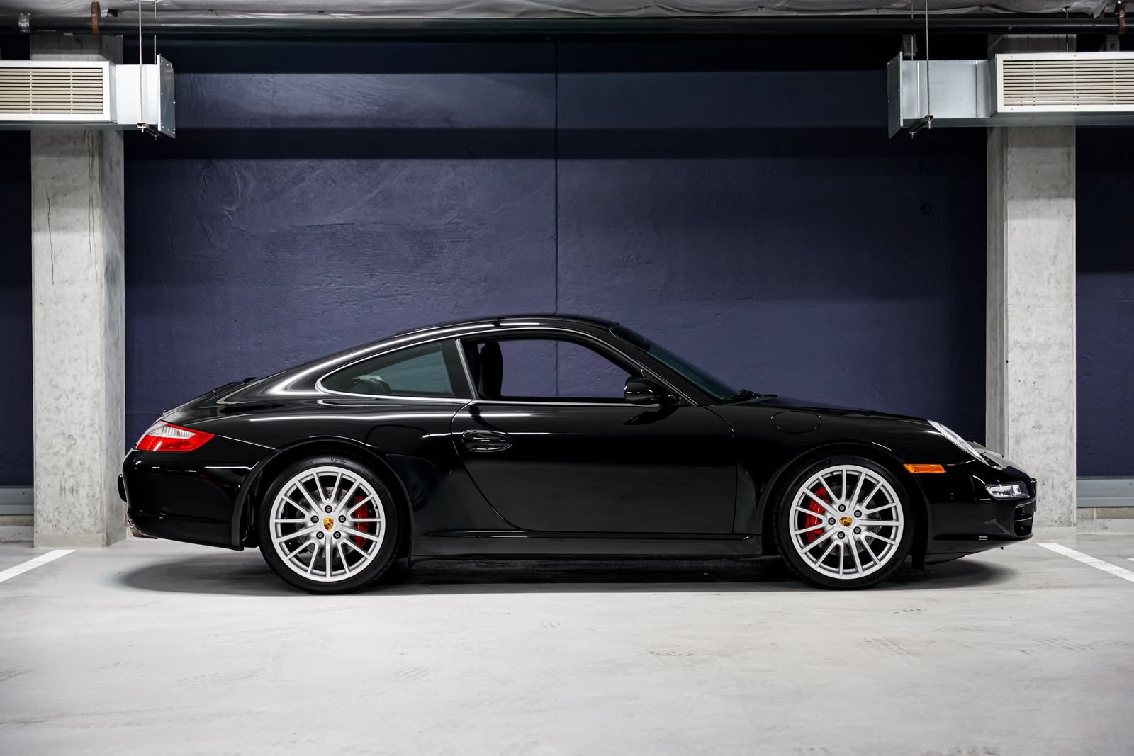 Used 2006 Porsche 911 Carrera S RWD image 2