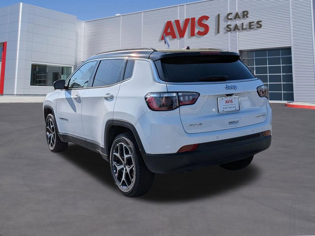 Used 2025 Jeep Compass Limited AWD/4WD image 9