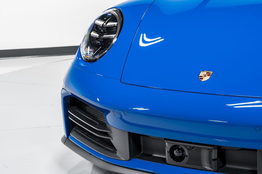 Used 2025 Porsche 911 Carrera RWD image 41