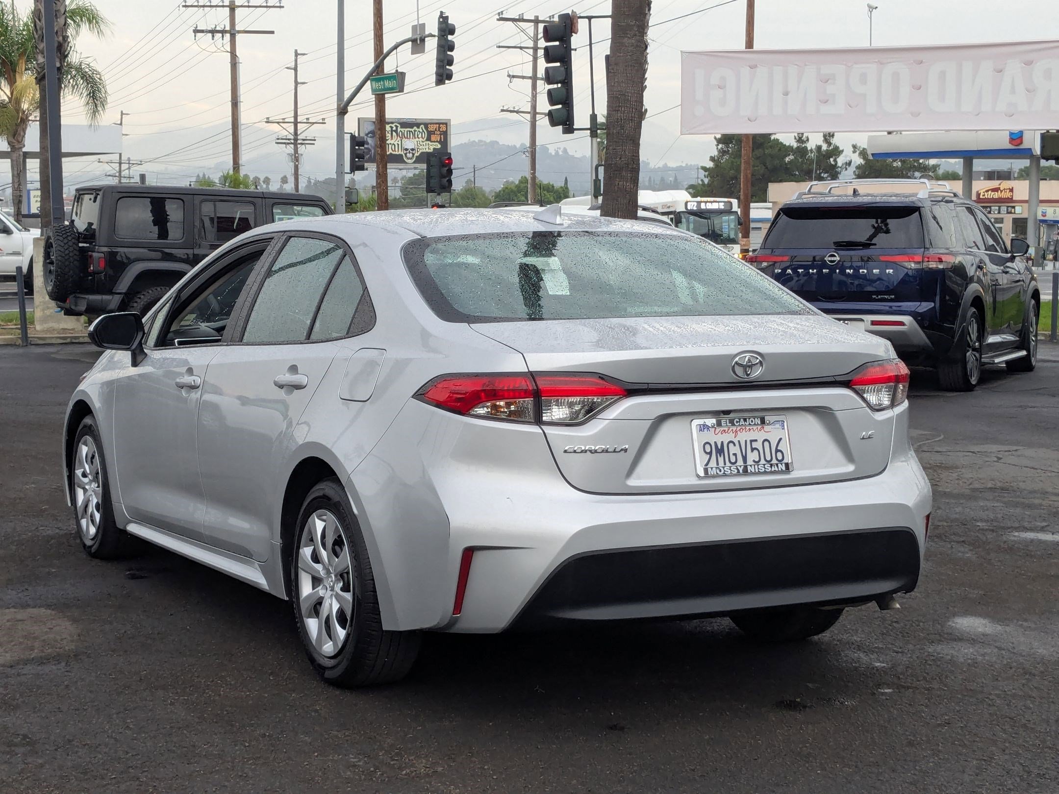 Used 2024 Toyota Corolla LE image 7