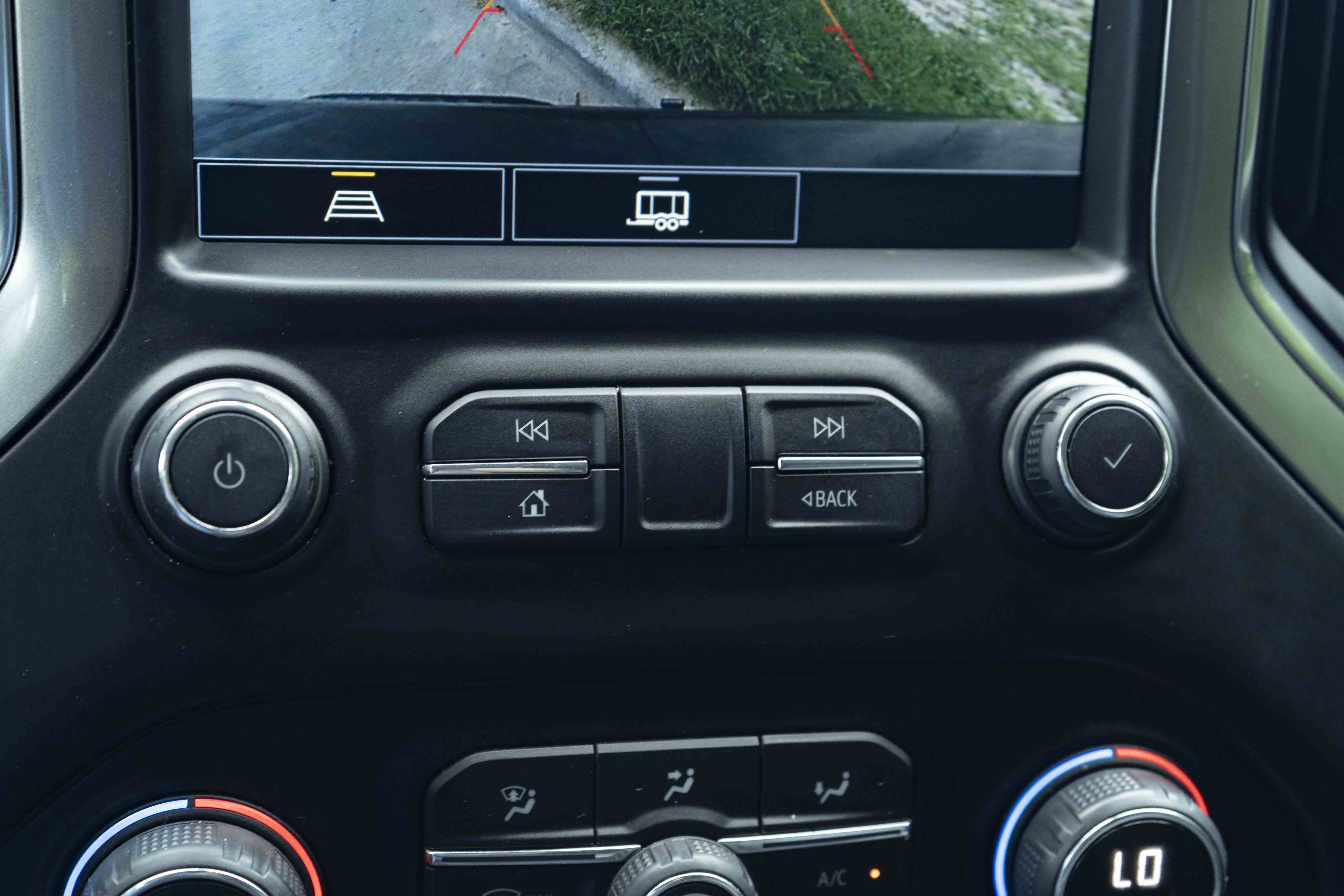 Used 2021 Chevrolet Silverado 1500 LT Trail Boss w/ Convenience Package II AWD/4WD image 30