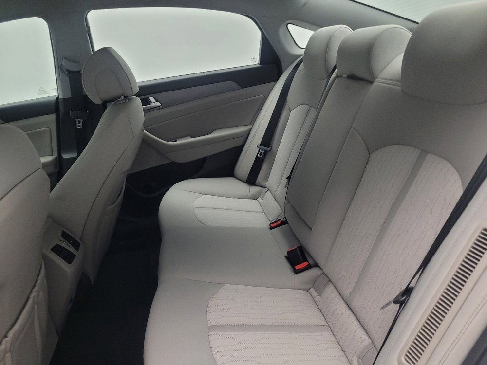 Used 2017 Hyundai Sonata Plug-In Hybrid image 18