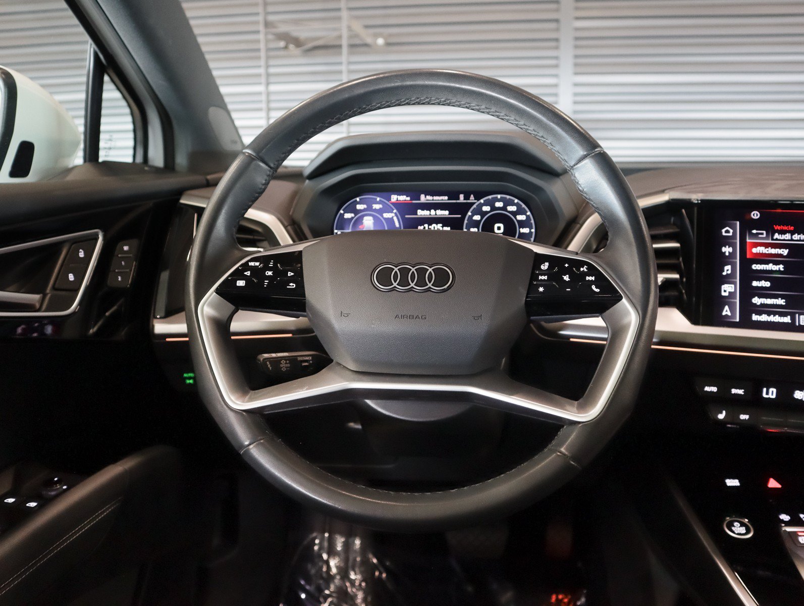 Used 2023 Audi Q4 e-tron Premium Plus AWD/4WD image 16