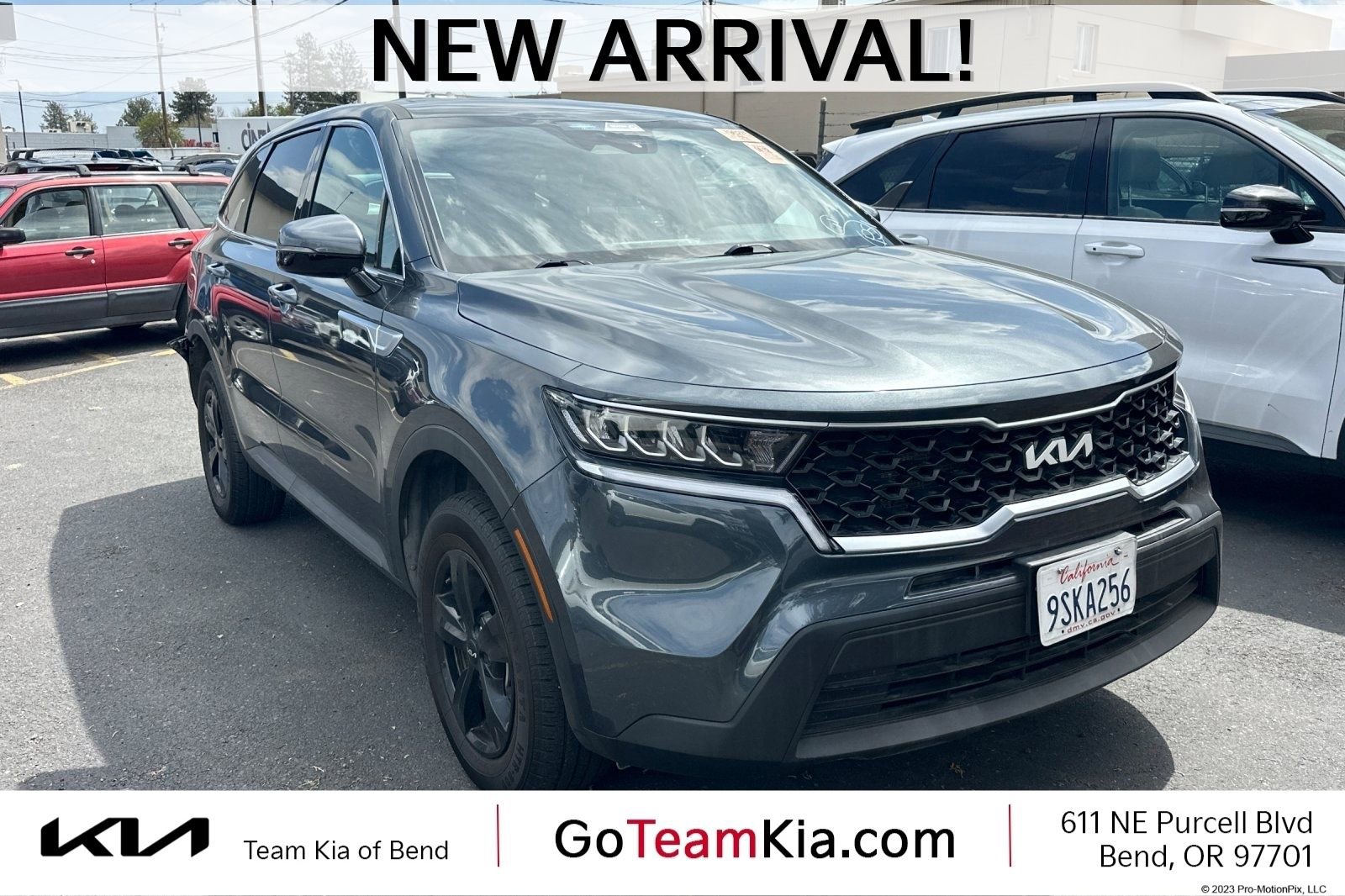 Used 2023 Kia Sorento LX AWD/4WD image 1