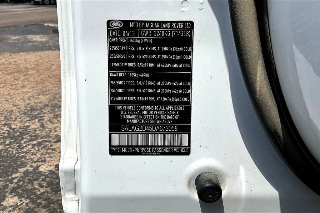 Used 2013 Land Rover LR4 HSE AWD/4WD image 24