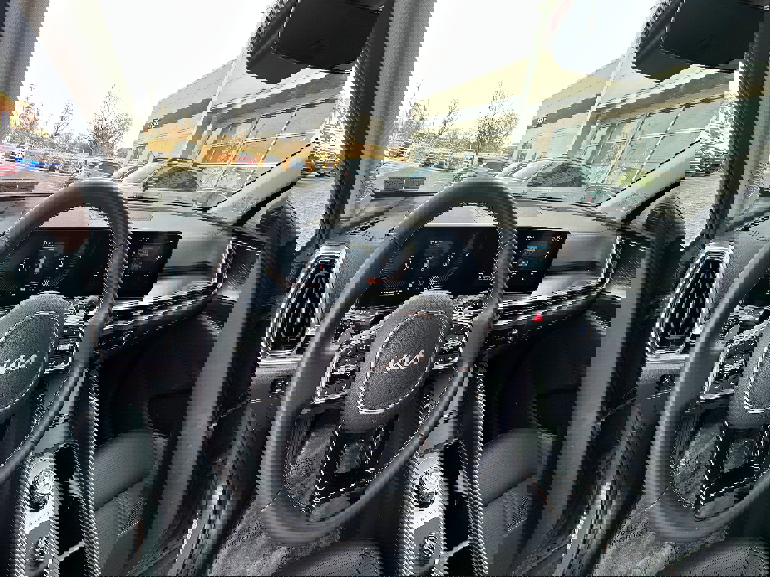 Used 2025 Kia Sorento EX image 38