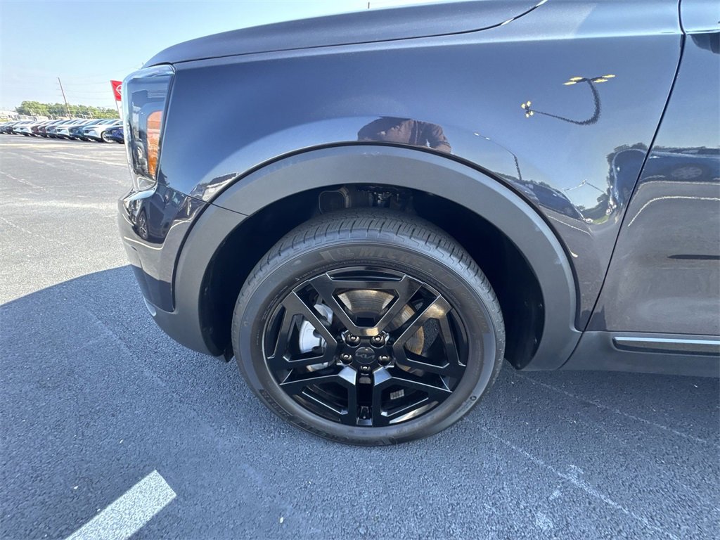 Used 2025 Kia Telluride EX X-Line image 10
