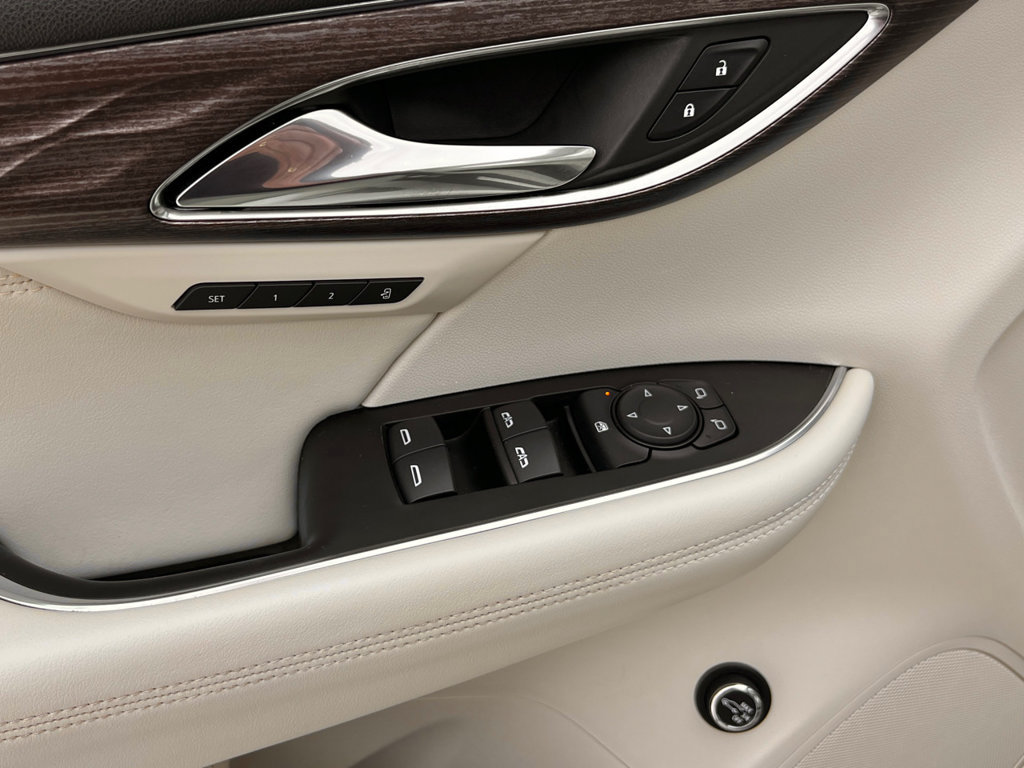 Used 2021 Buick Envision Avenir w/ Technology Package II AWD/4WD image 23