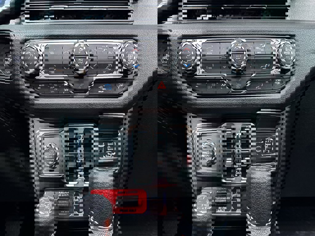 Used 2024 Jeep Wrangler Willys image 26