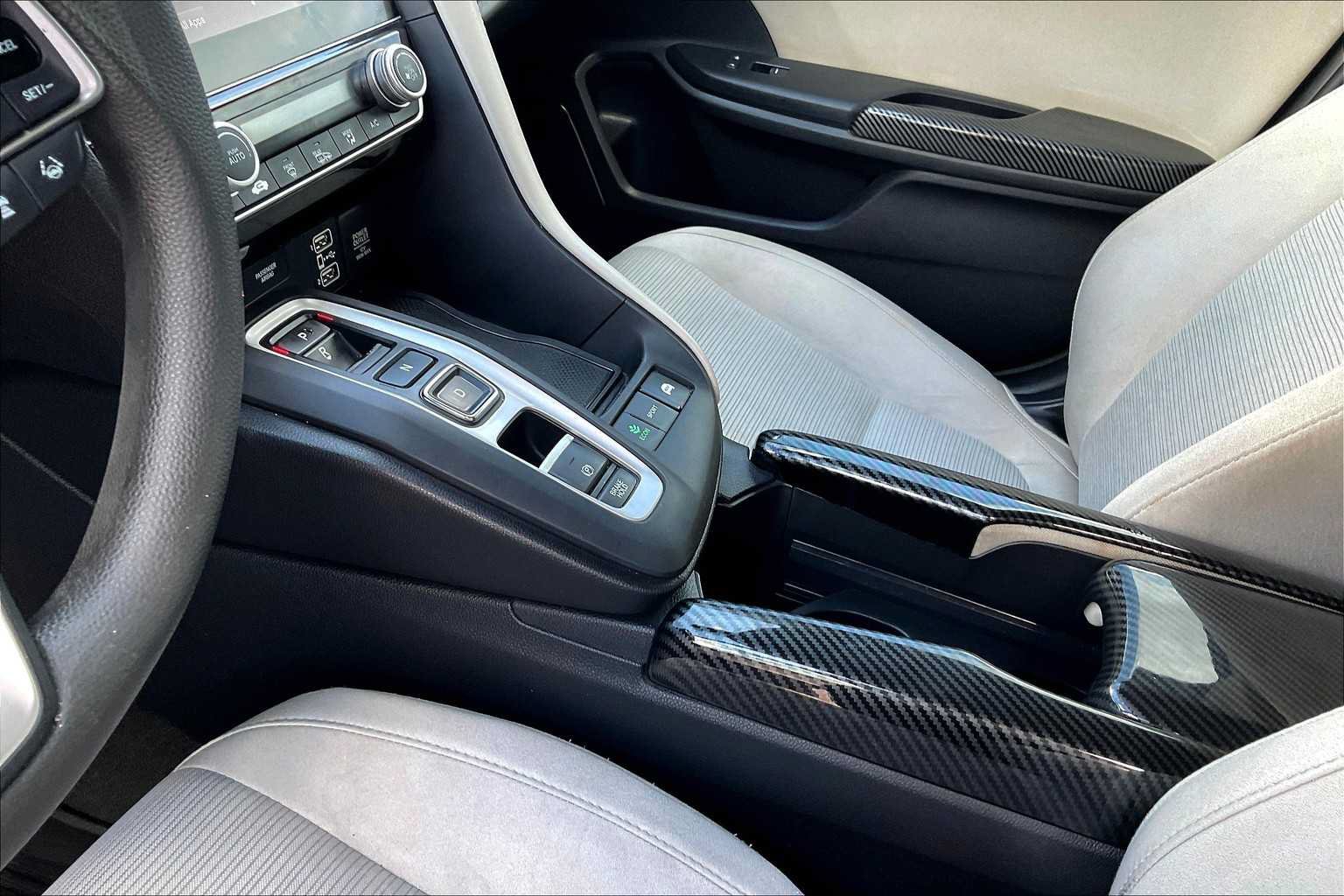 Used 2020 Honda Insight EX image 16