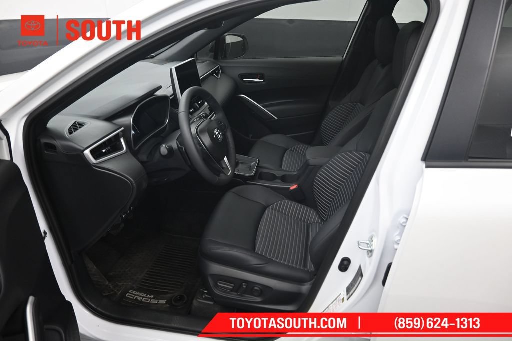Used 2026 Toyota Corolla Cross AWD Hybrid w/ Convenience Package image 9