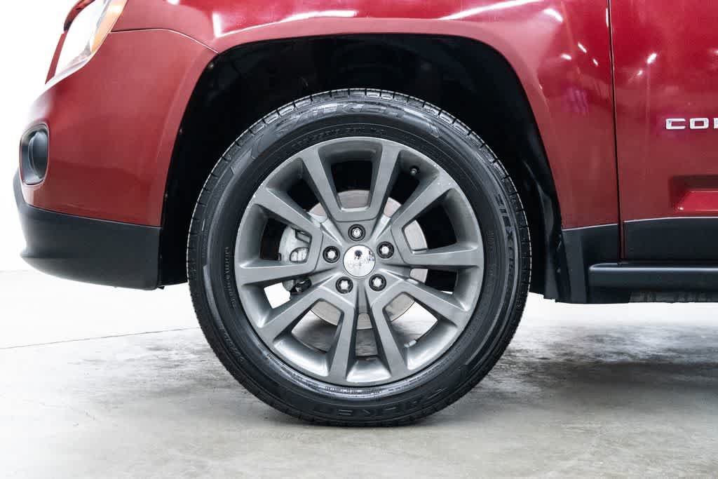 Used 2015 Jeep Compass Limited FWD image 7