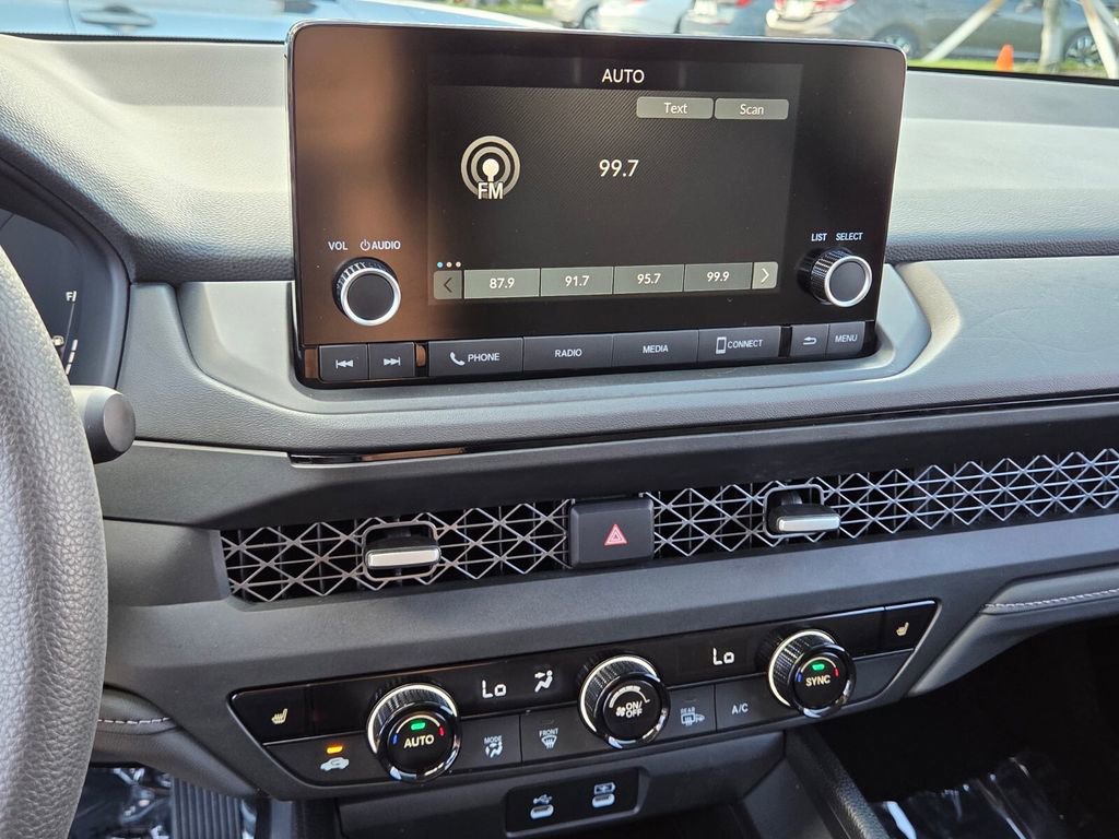 Certified 2024 Honda Accord EX image 27