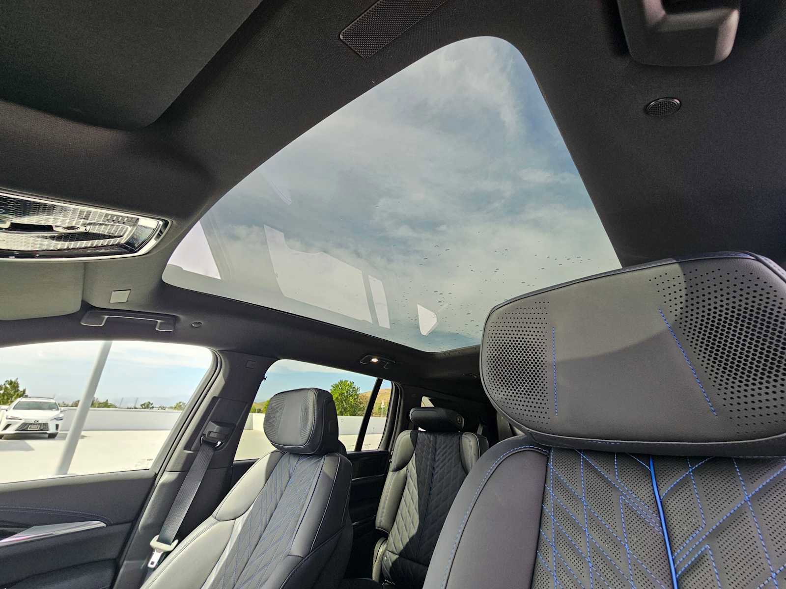 Used 2025 Cadillac Escalade IQ Luxury 1 image 25