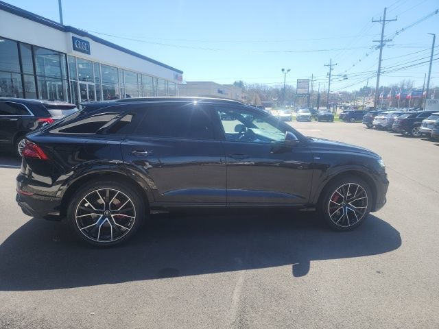 Used 2021 Audi Q8 Prestige w/ Prestige Package AWD/4WD image 4