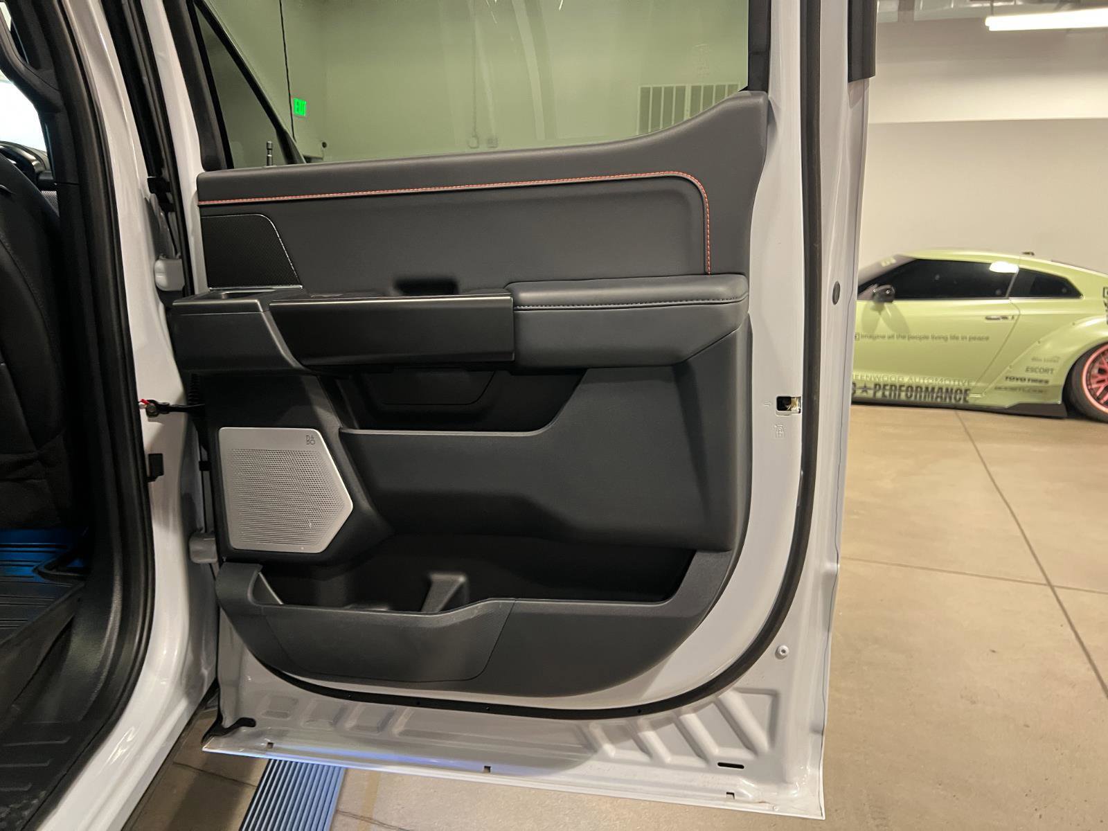 Used 2025 Ford F150 Raptor AWD/4WD image 35