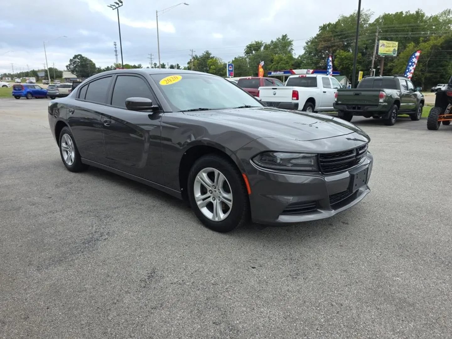 Used 2020 Dodge Charger SXT RWD image 7