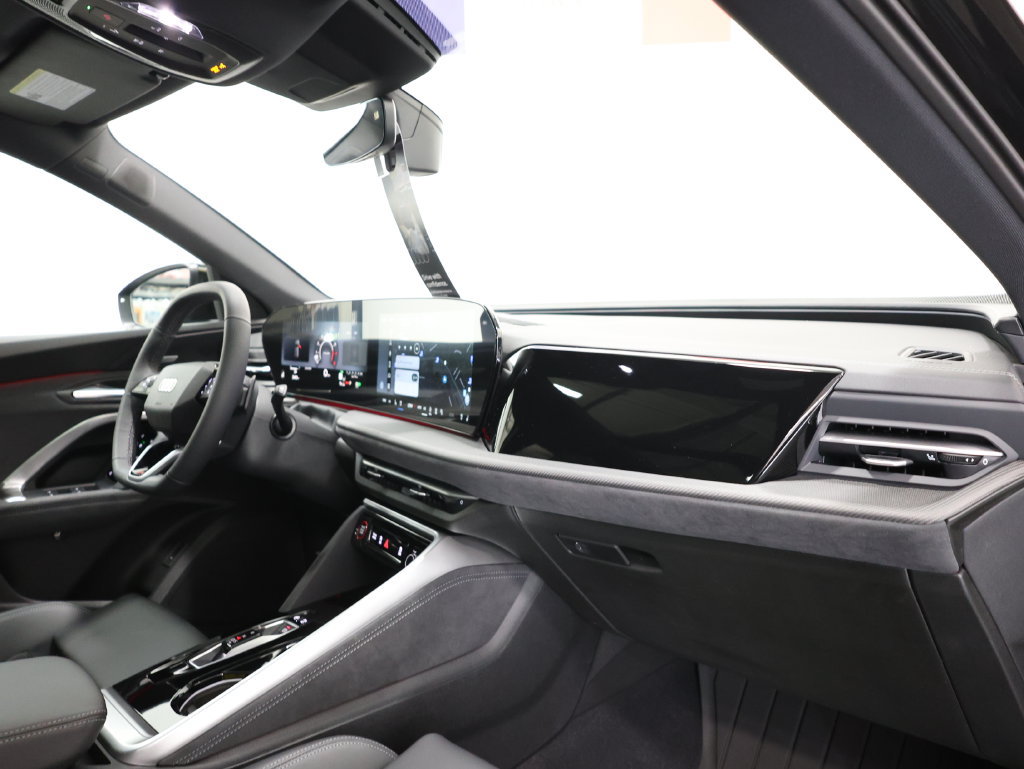 New 2026 Audi SQ5 Premium Plus AWD/4WD image 23