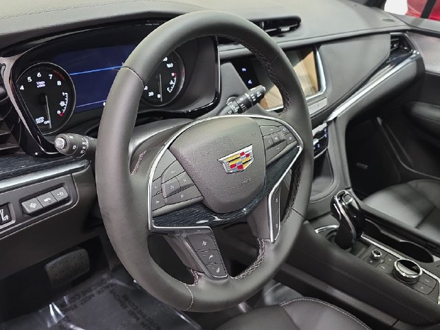 New 2026 Cadillac XT5 Premium Luxury w/ LPO, ONYX Package AWD/4WD image 12