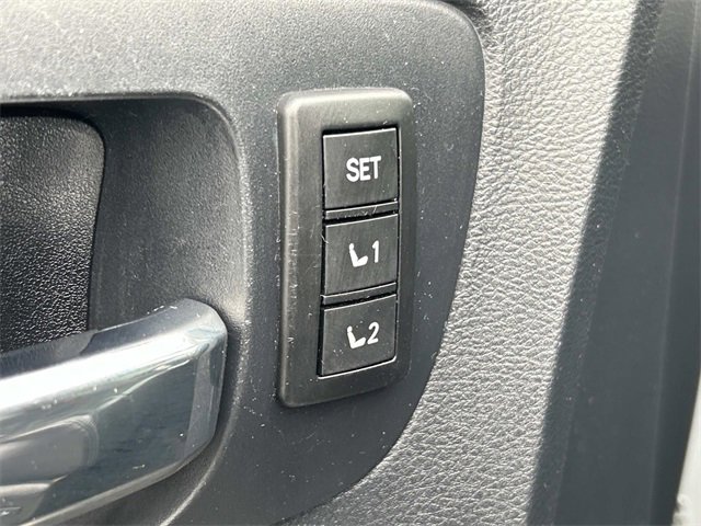 Used 2019 Toyota Tundra Platinum image 29