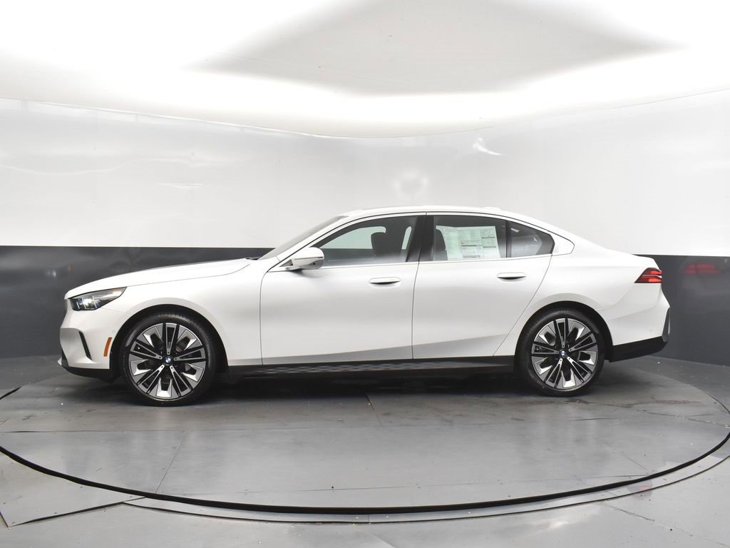 New 2026 BMW 530i w/ Premium Package image 4