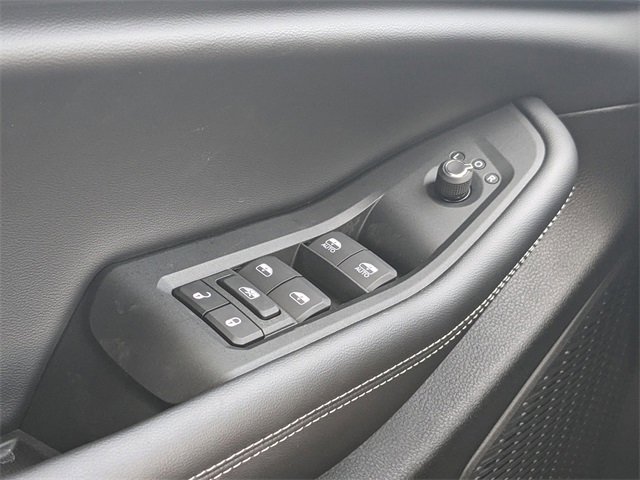 New 2025 Jeep Grand Cherokee Altitude image 25