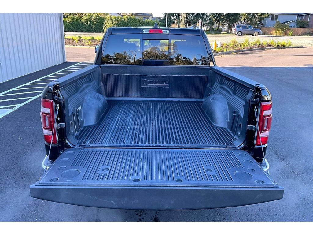 Used 2023 RAM 1500 Laramie AWD/4WD image 34