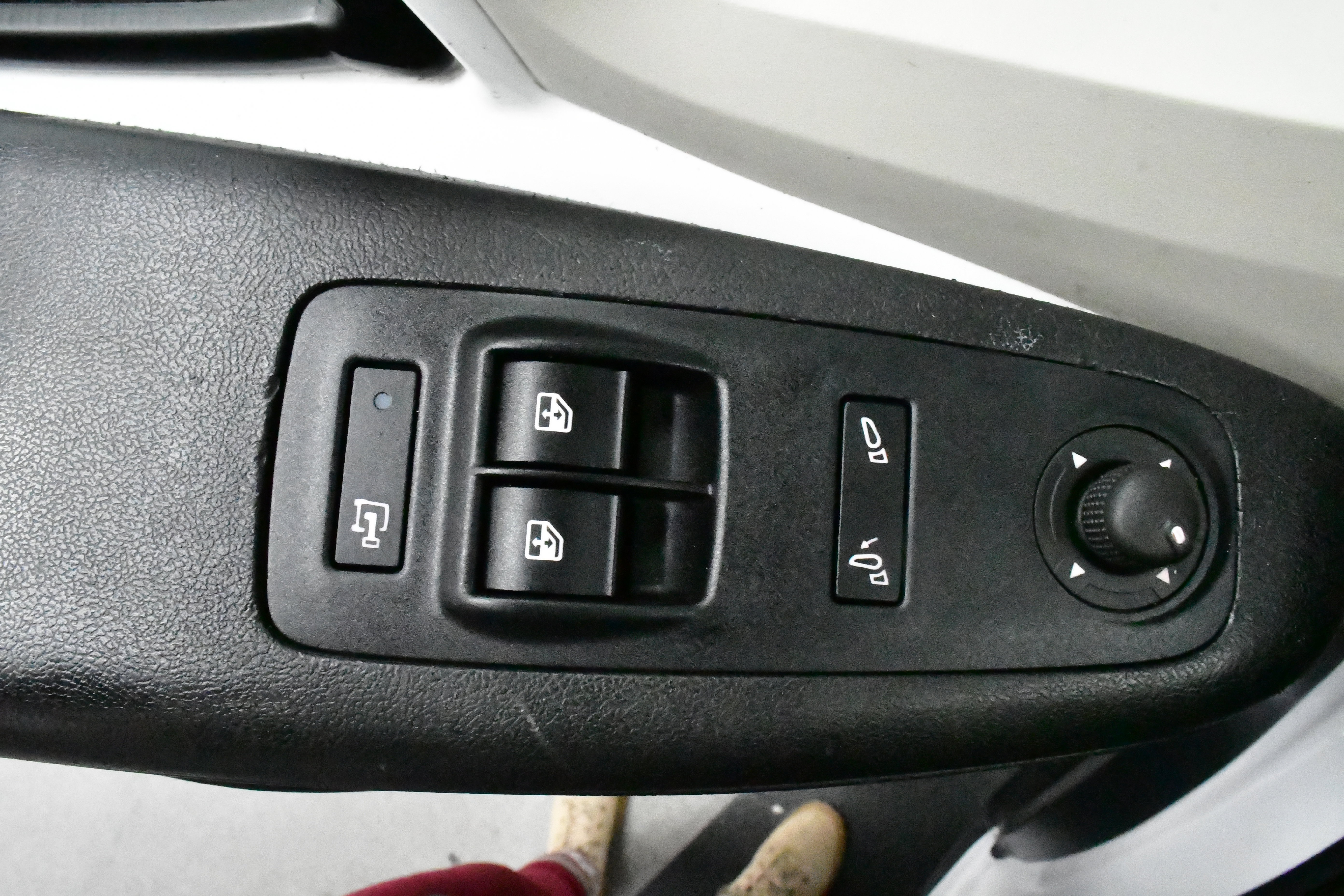 Used 2025 RAM ProMaster 2500 w/ Convenience Group image 19