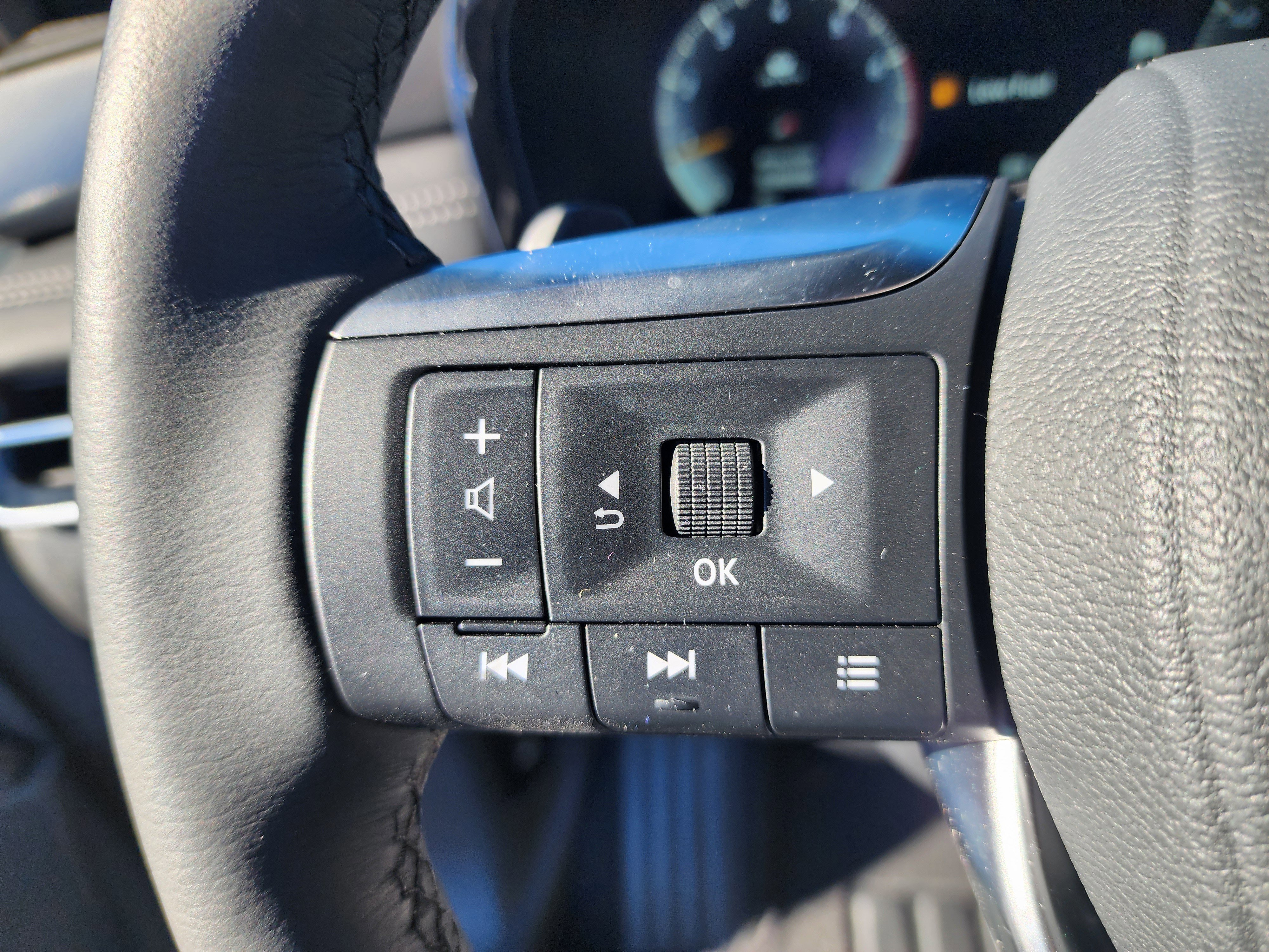 Used 2025 INFINITI QX60 Luxe w/ Black Edition image 30