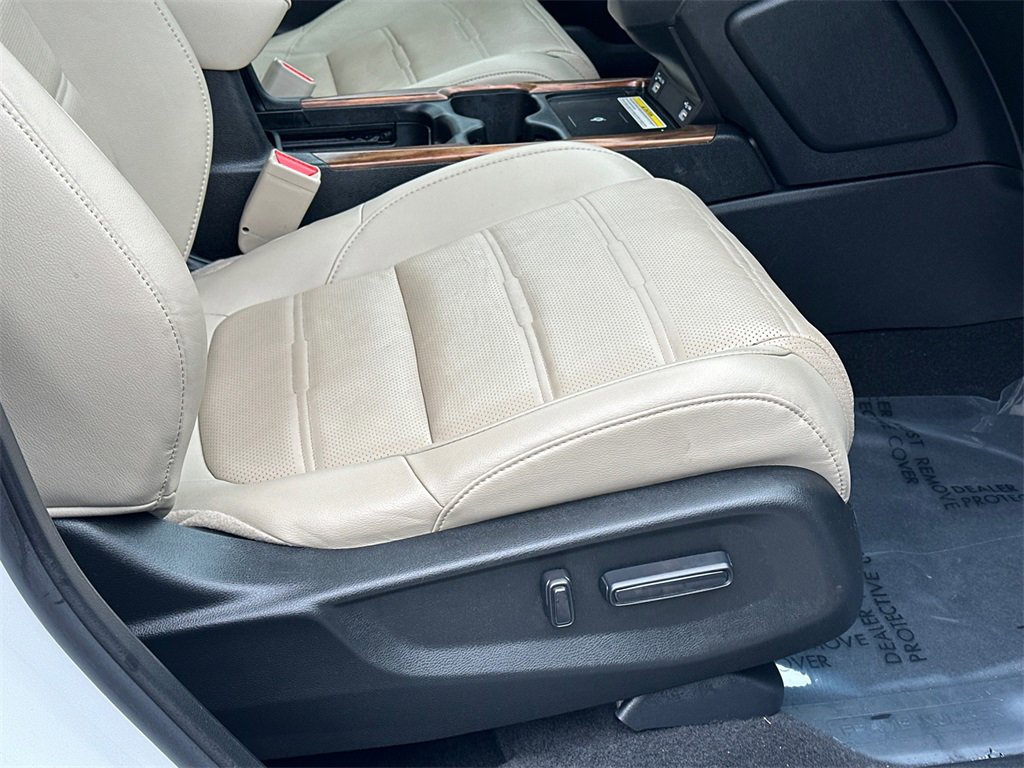Used 2022 Honda CR-V Touring image 14