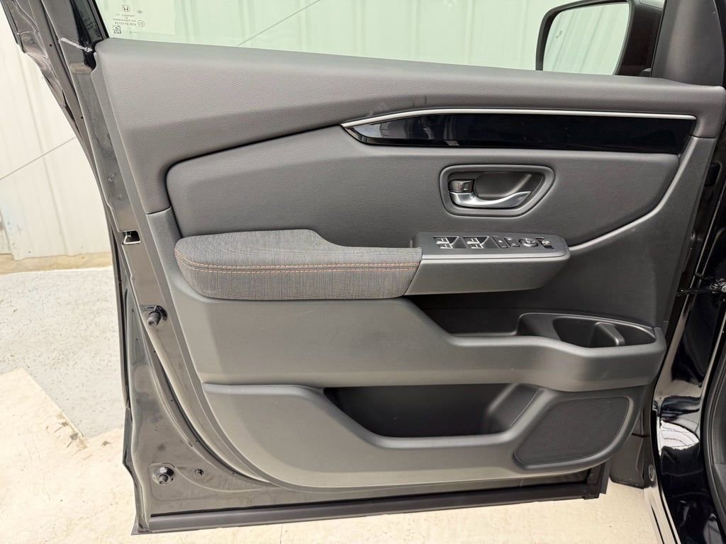 New 2026 Honda Pilot Sport image 17