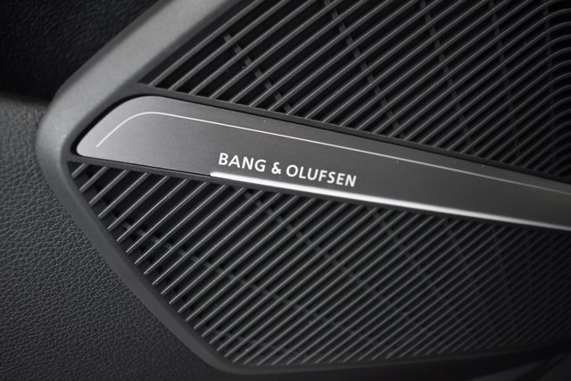 Used 2023 Audi SQ5 Premium Plus AWD/4WD image 12