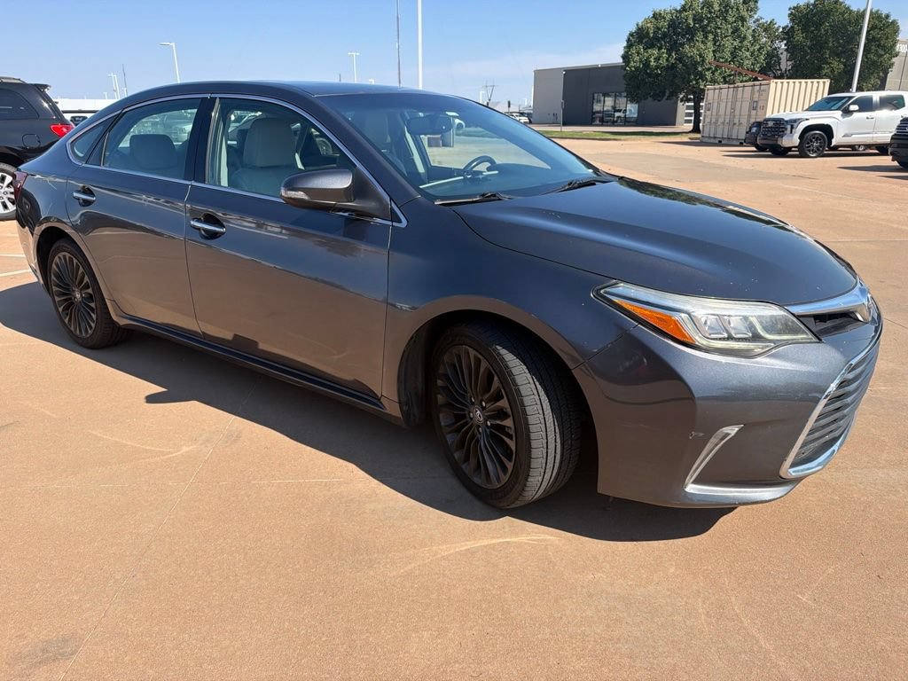 Used 2016 Toyota Avalon Touring FWD image 4