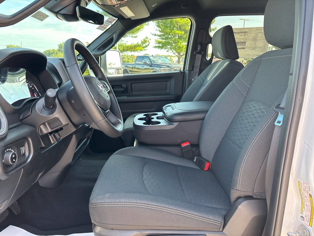 New 2027 RAM 3500 Tradesman AWD/4WD image 34
