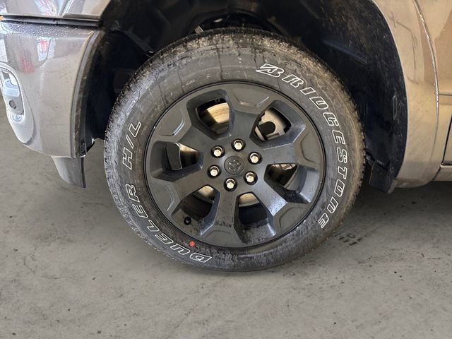 New 2026 RAM 1500 4x4 Crew Cab image 15