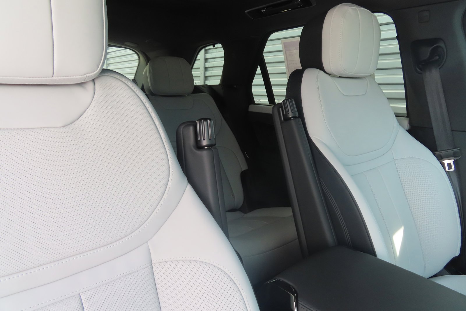 New 2024 Land Rover Range Rover Sport Dynamic SE image 4