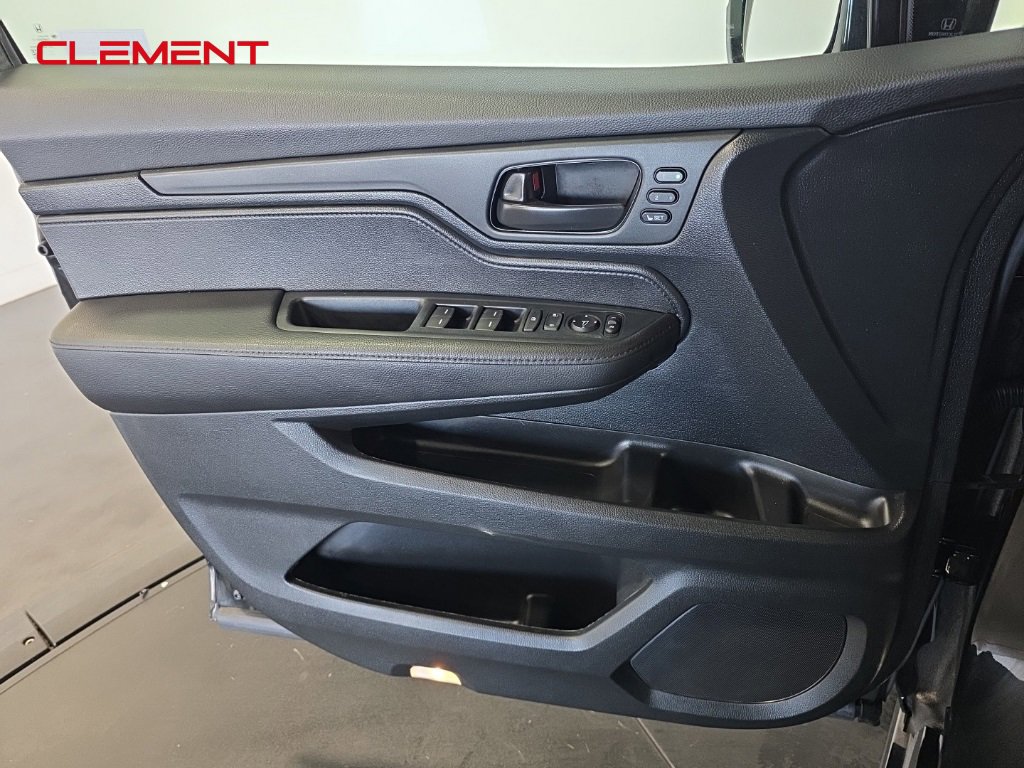 Used 2023 Honda Odyssey Sport image 23