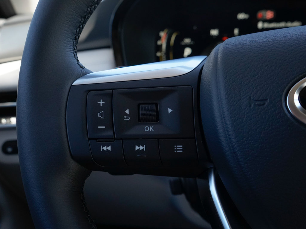 New 2026 INFINITI QX60 Luxe w/ Family Package image 19