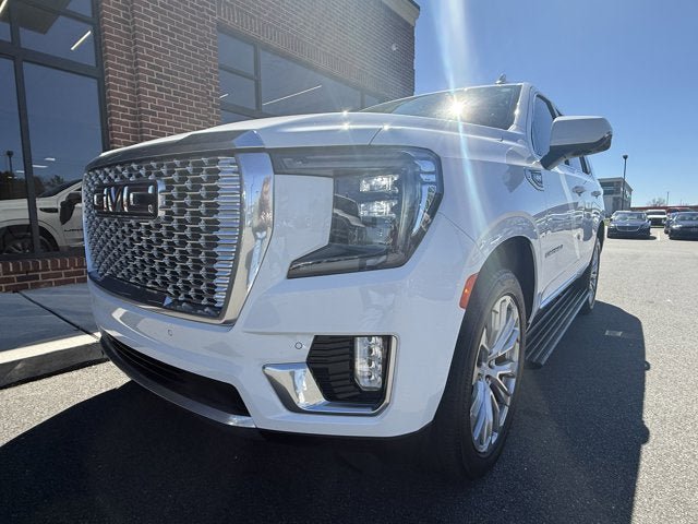 Used 2022 GMC Yukon Denali AWD/4WD image 10