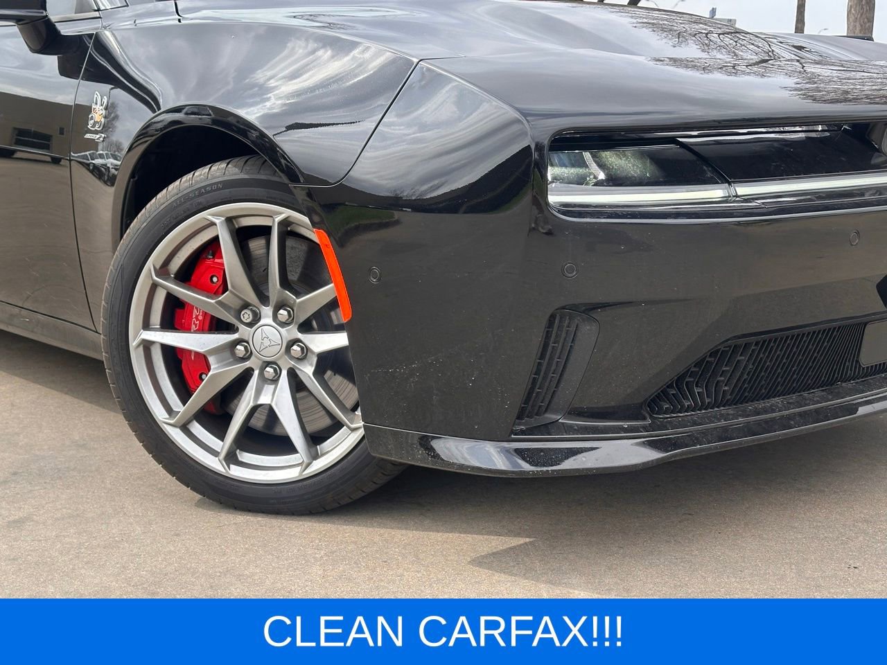 Used 2024 Dodge Charger R/T Scat Pack w/ Plus Group image 2